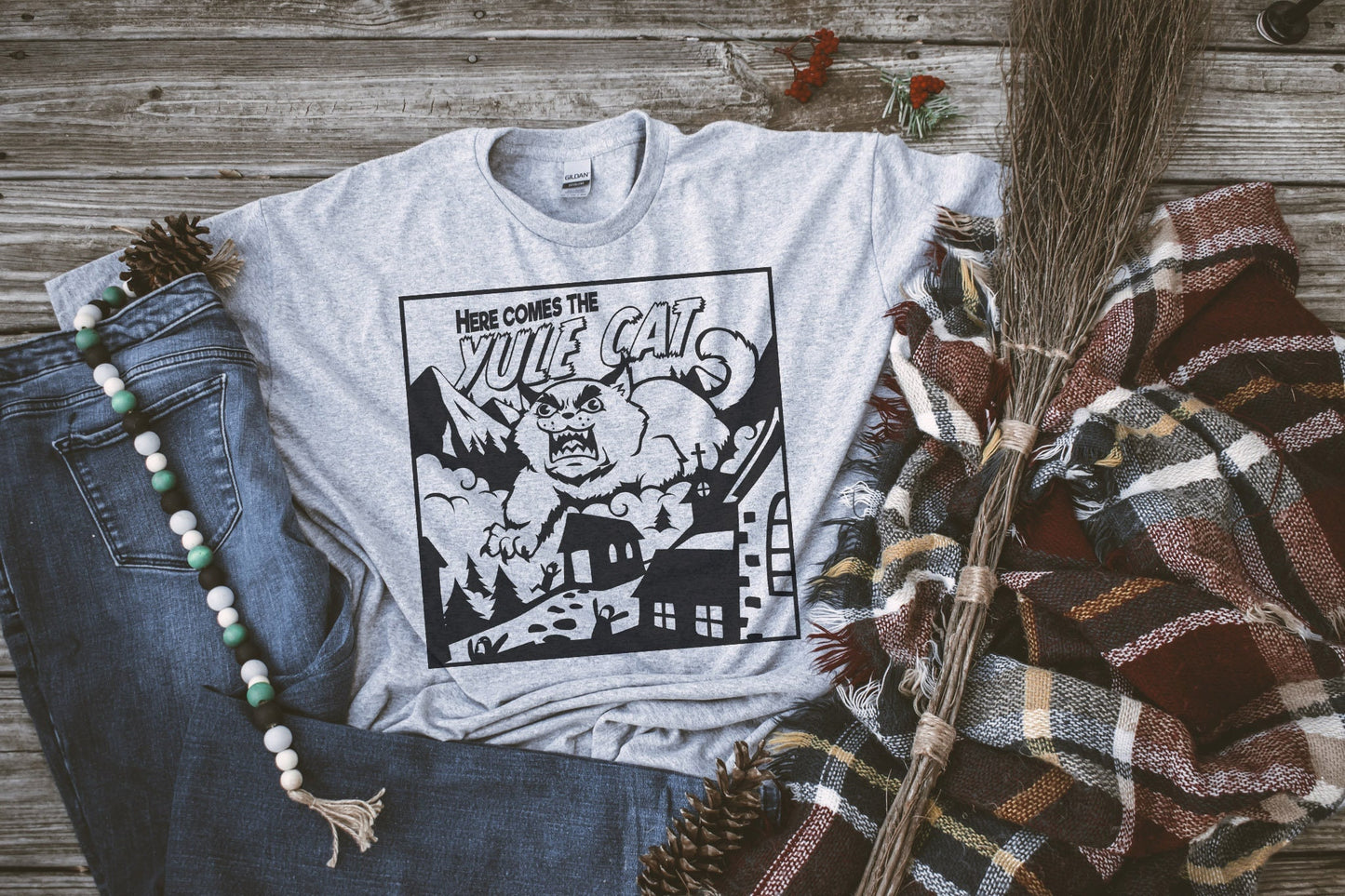 Yule Cat Graphic T-shirt